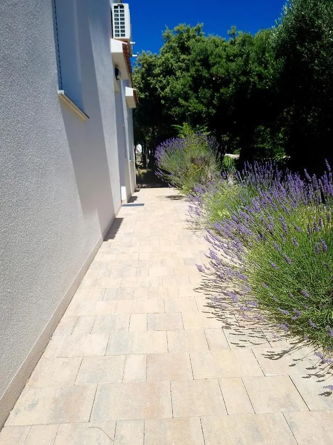 Willa Lavender House Mandre Dom wakacyjny